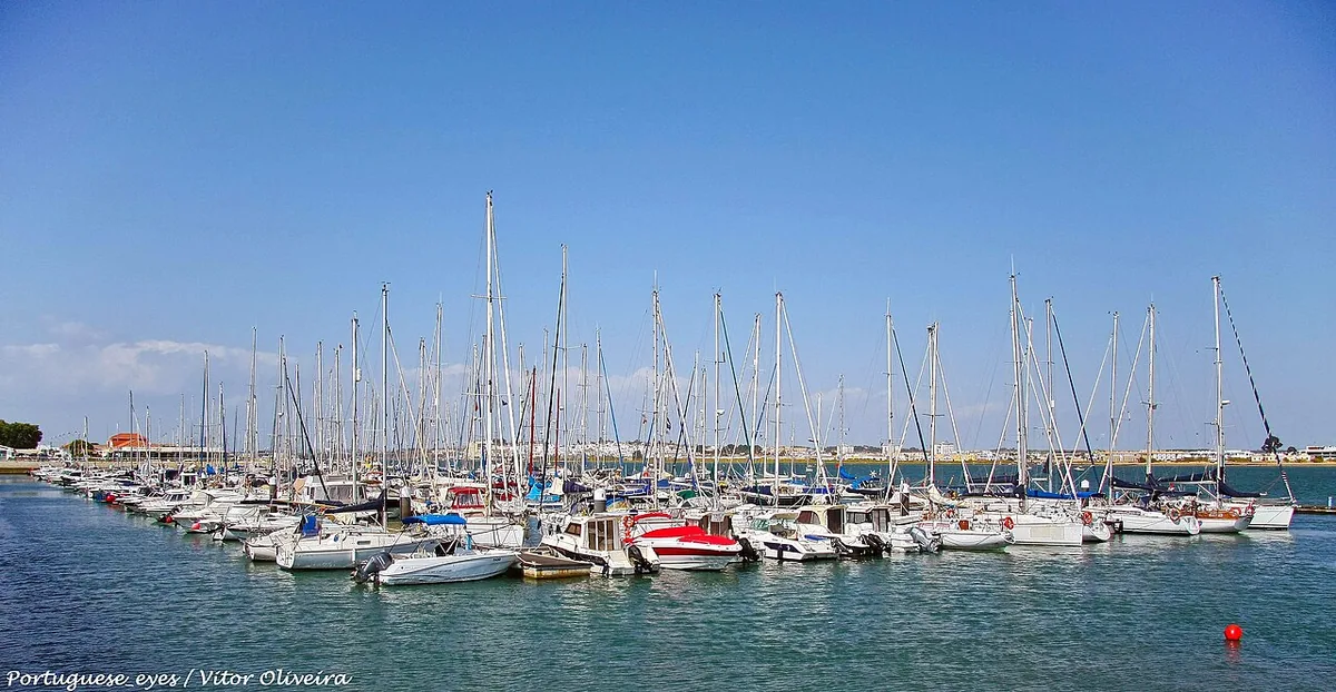 De jachthaven van Vila Real de Santo António aan de rivier de Guadiana